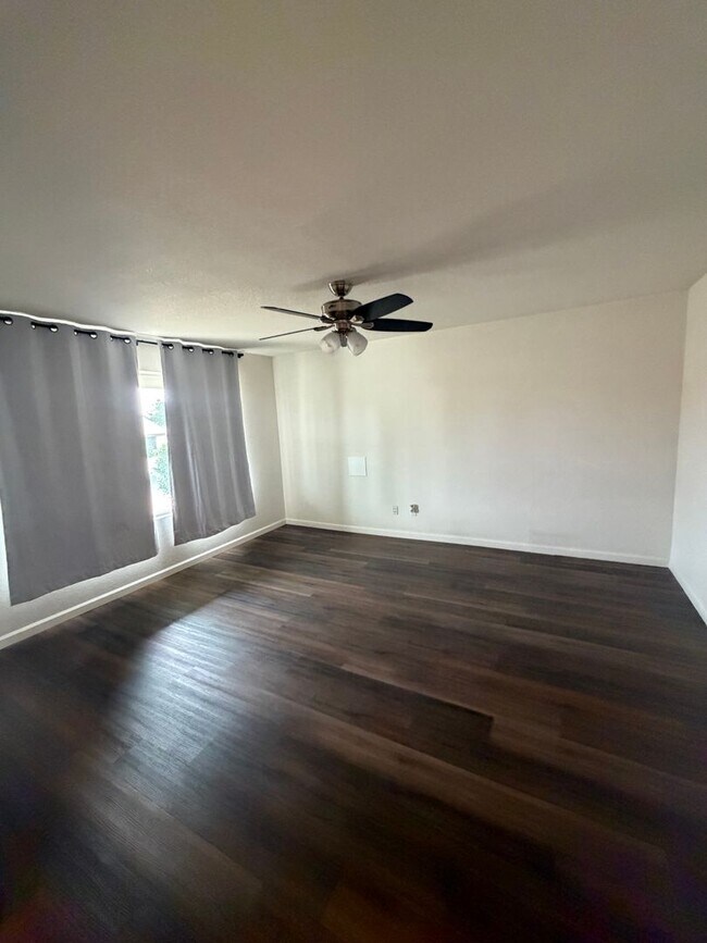 Photo - 1118 E Katherine Dr