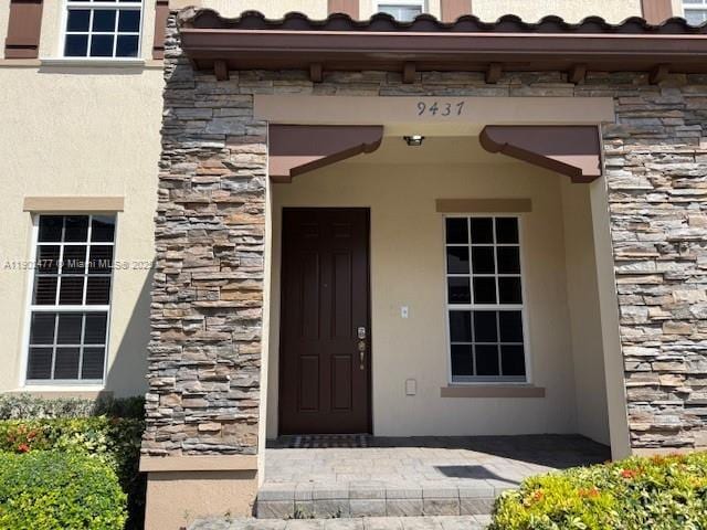 Building Photo - 9437 SW 171st Ct