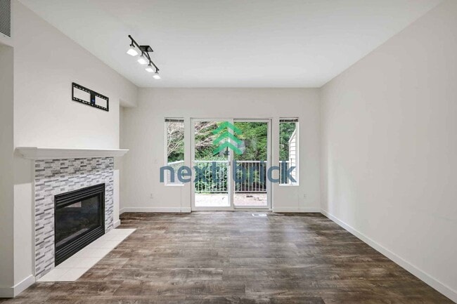 Photo - Charming 2-Bedroom Retreat with 2.5 Baths in Bothell's Serene Locale!