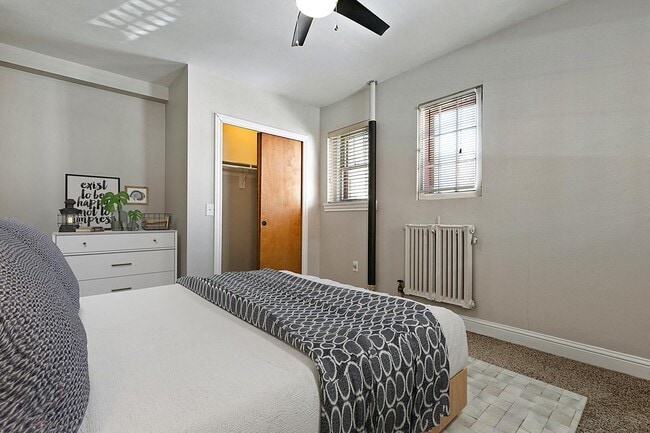 Photo - LaMont Apartments