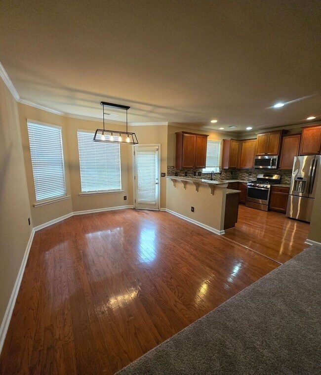 Photo - 73 Puttenum Way