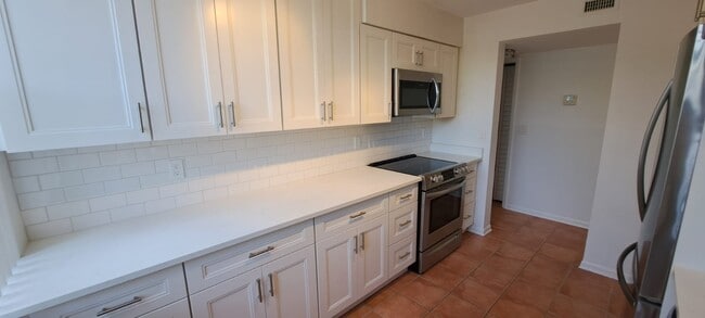 Building Photo - 750 Egret Cir Unit 6211 Rental