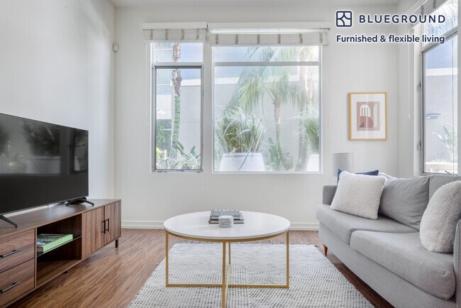 Photo - 4055 Redwood Ave Apartment Unit FL1-ID1027