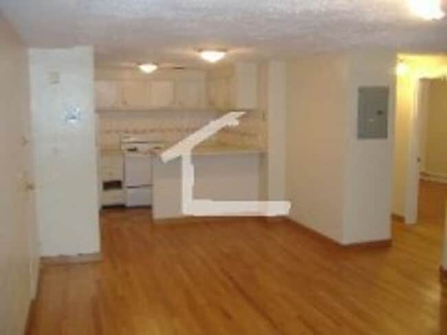 Building Photo - Amazing Apartment in Brighton