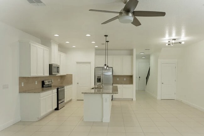 81 Mayo Ct
