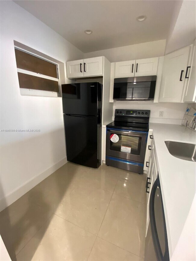 Photo - 3700 NW 21st St Unit 412