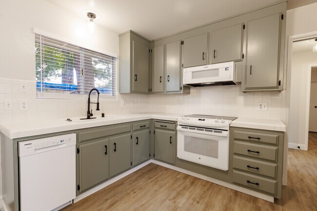 Photo - 1010 King St Unidad #B