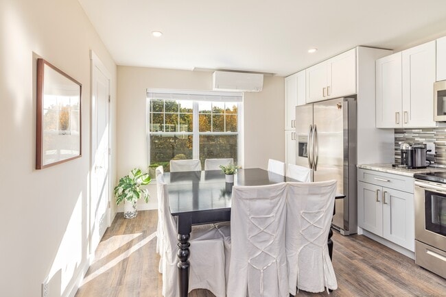 Photo - 94 N Bridebrook Rd Unit 201