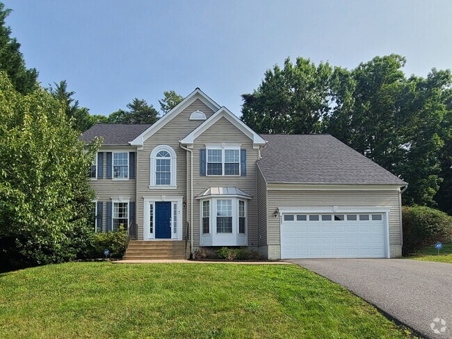 Building Photo - 5 BR, 4 BA Colonial in Lee's Hill Rental