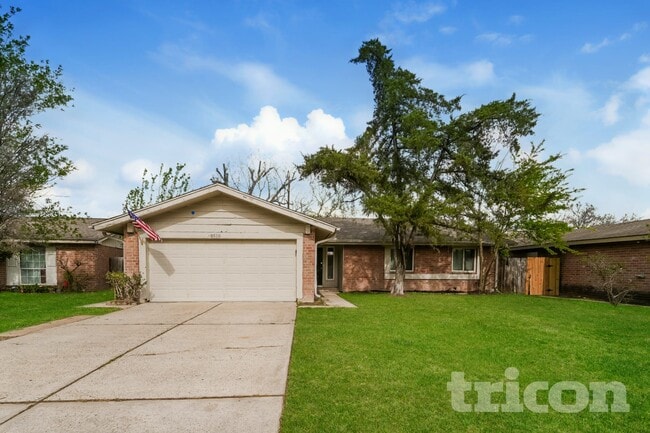 Building Photo - 8510 Sorrel Dr