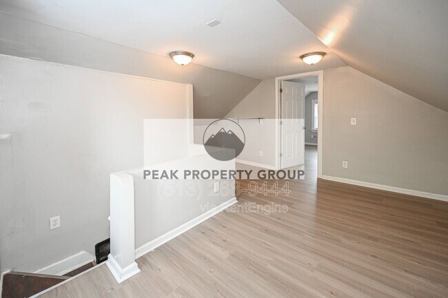 Photo - 2317 Stratford Ave