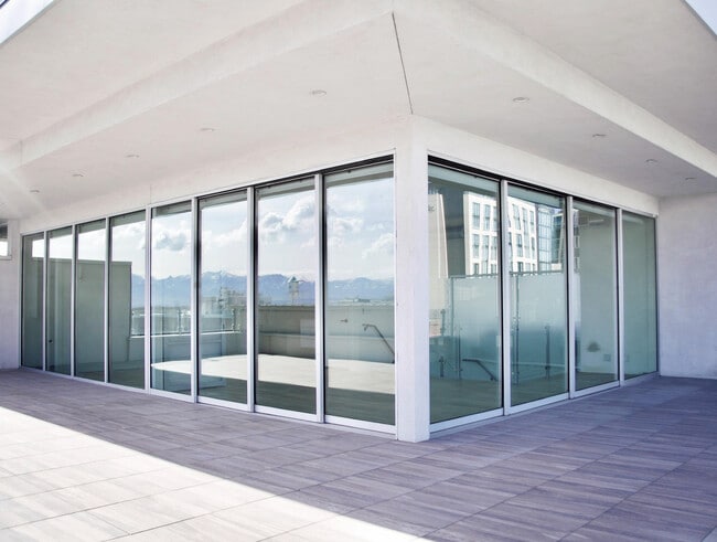 Photo - Paragon Station