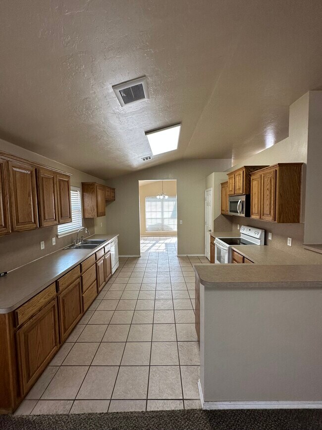 809 Beechwood Way