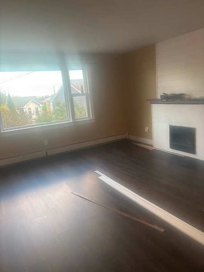 Building Photo - 109 Thistle St Unit 1