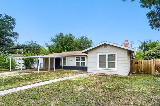 Photo - 8106 Windlake Dr