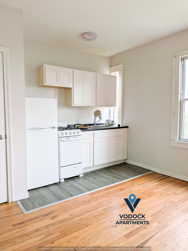 Photo - 39 Charter Oak Pl