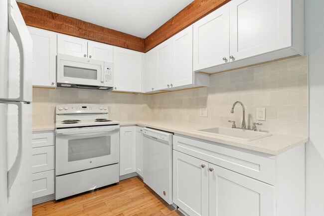 Photo - 6780 SW Canyon Terrace Unidad 3