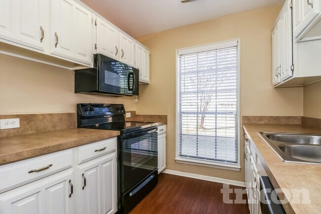 817 Annapolis Dr