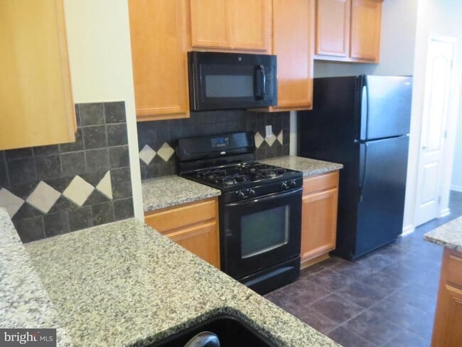 Building Photo - 7017 Little Thames Drive