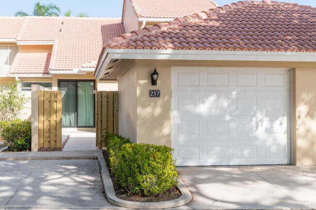 257 Old Meadow Way