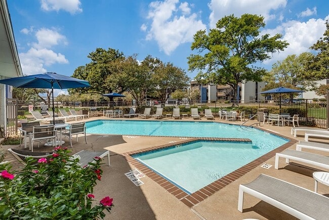 Photo - Mission James Place Apartments