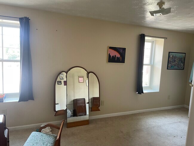 Photo - 120 S Lewis St Unit #3