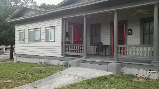Building Photo - 145 W Voorhis Ave Unit 2 Rental