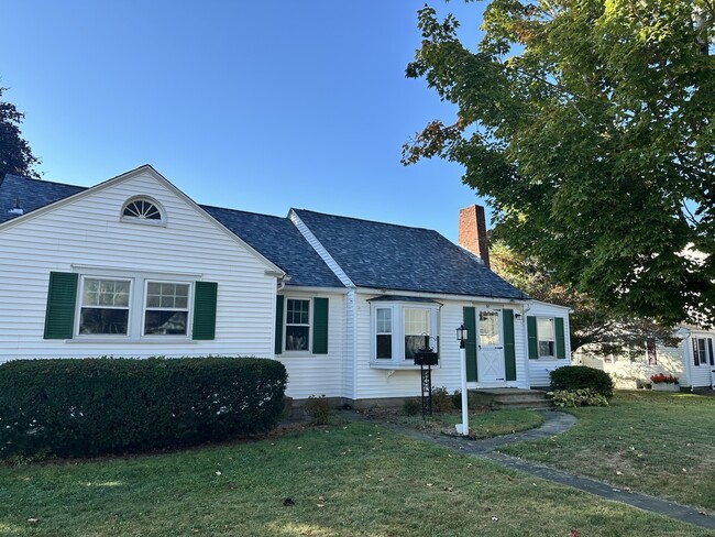 Photo - 32 Maplewood St