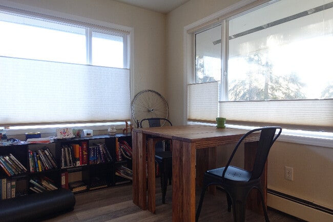 Photo - 248 Zappa Pl Unit C