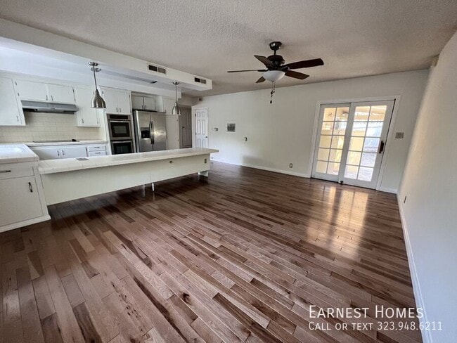 Photo - 14268 Roblar Pl