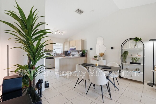 Photo - 8402 Matanzas Rd