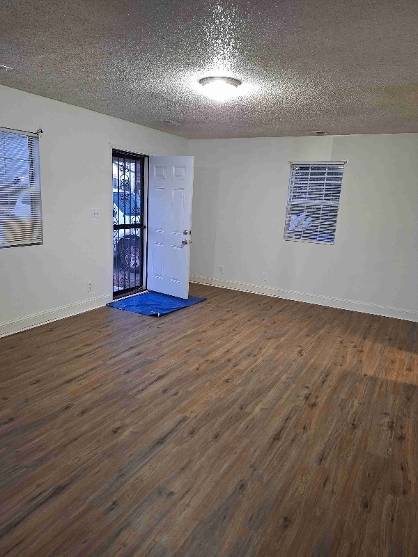 Photo - 2531 Vincent Ave