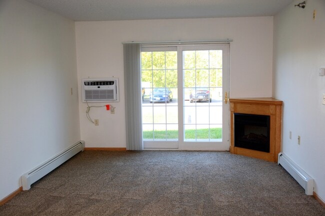 Northridge Apartments Living Room - Northridge Apartments