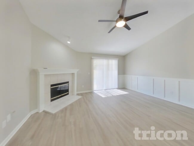 Photo - 1552 Glen View St