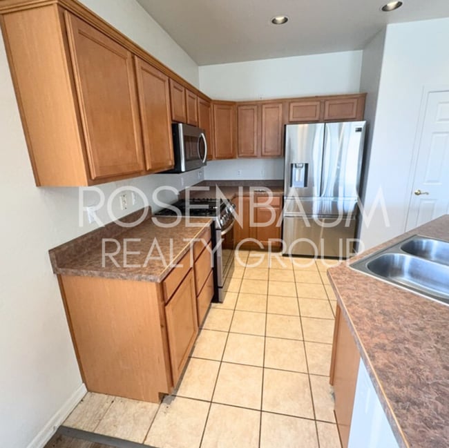 Photo - 8003 N Racehorse Rd