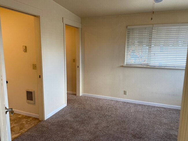 Photo - 1172 Chambers St