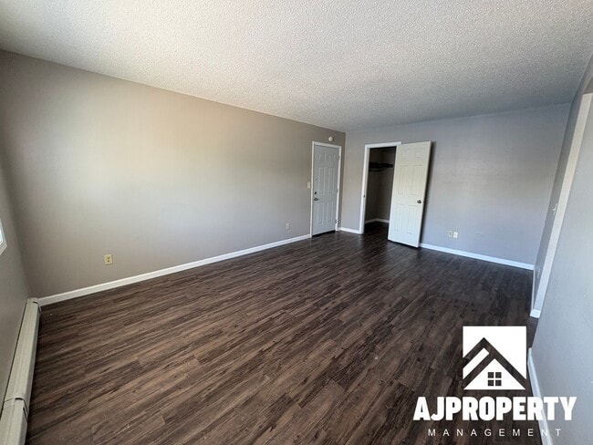 Photo - 3309 S Elmwood Ave Unit 2