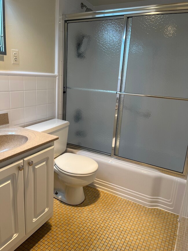 Photo - 224 W Rittenhouse Sq Unit 2715b