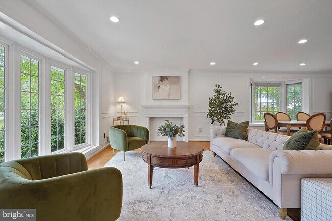 Photo - 9123 Cherrytree Dr