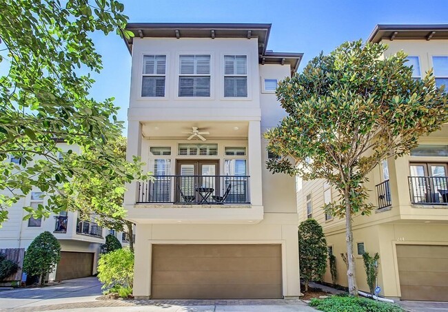 Photo - 246 Detering St