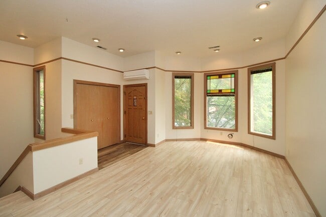 1826-1826 SW Main St Unidad 1826