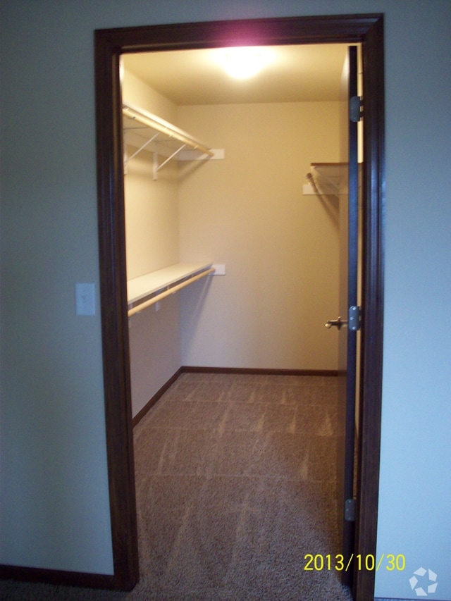 Oriole Ponds Apartments, LLC Hartford, WI