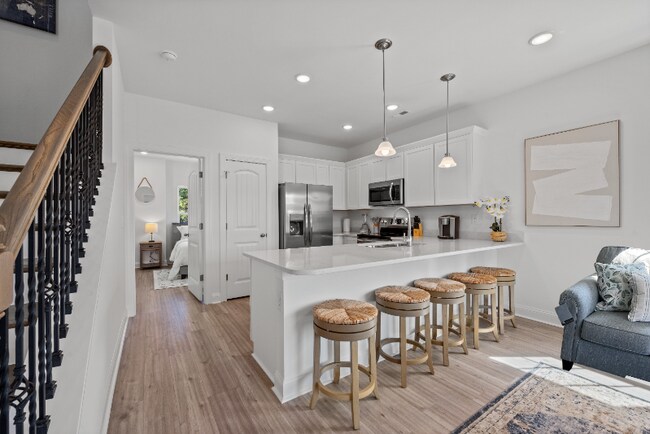 Photo - 404 6th Ave N