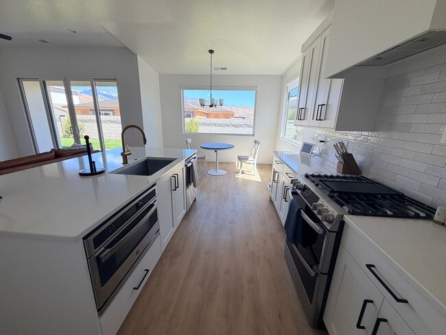Photo - 3 Bedroom, 2 bath home.