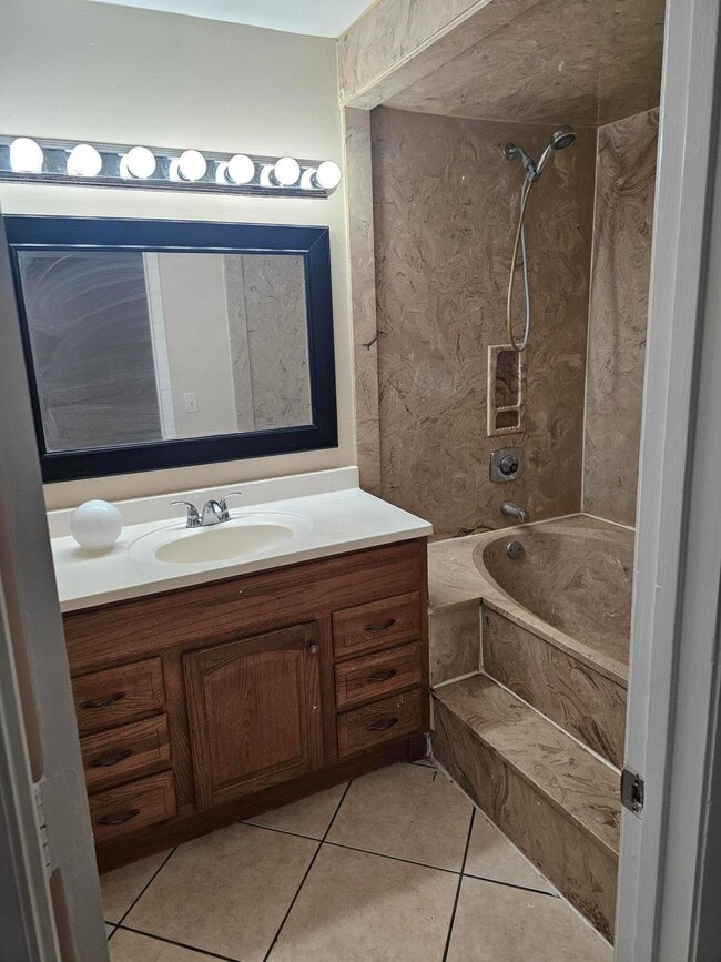 Photo - 34 Crossings Cir Unidad A