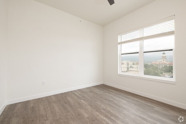 2BR, 2BA - 1,193SF - Primary Bedroom