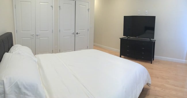 Master Bedroom - 631 4th Street
