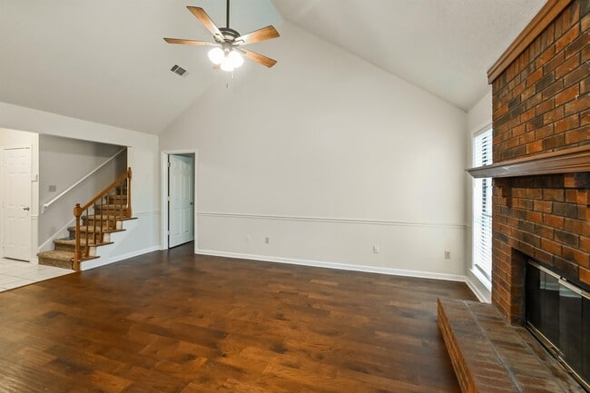 Photo - 3811 Westridge Dr