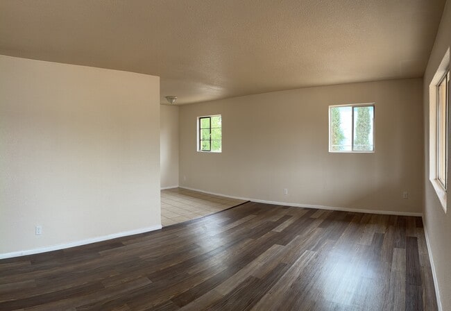 Photo - 5140 Tropicana Ave