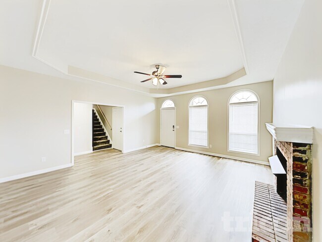 Photo - 108 Pembroke Ct